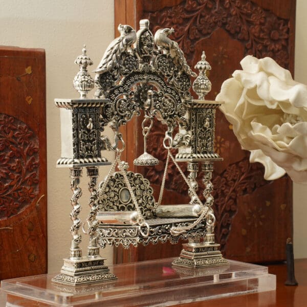 JHULA SS