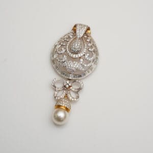 18Kt Gold Diamond Pendant with Pearl Drop DPD/228