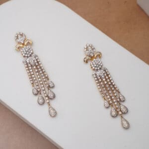 18Kt Gold Diamond Earrings DST/81
