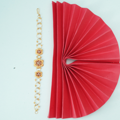 Minimal 22Kt Gold Three-Flower Chain Bracelet – Elegant Gift for Her CBL22/14 Minimal 22Kt Gold Three-Flower Chain Bracelet – Elegant Gift for Her CBL22/14