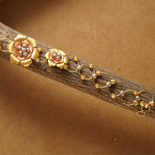 Minimal 22Kt Gold Three-Flower Chain Bracelet – Elegant Gift for Her CBL22/14 Minimal 22Kt Gold Three-Flower Chain Bracelet – Elegant Gift for Her CBL22/14