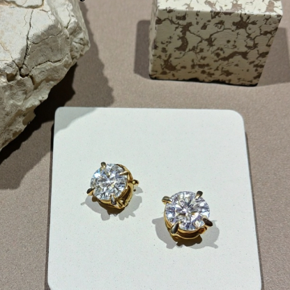 18kt Gold Diamond Studs For Her DTP/520 18kt Gold Diamond Studs For Her DTP/520