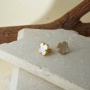18 kt Gold Clove Stud Dailywear Minimal Earrings TP18/367