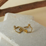 18kt Hexagon Floral Gold Earrings for her TP18/358