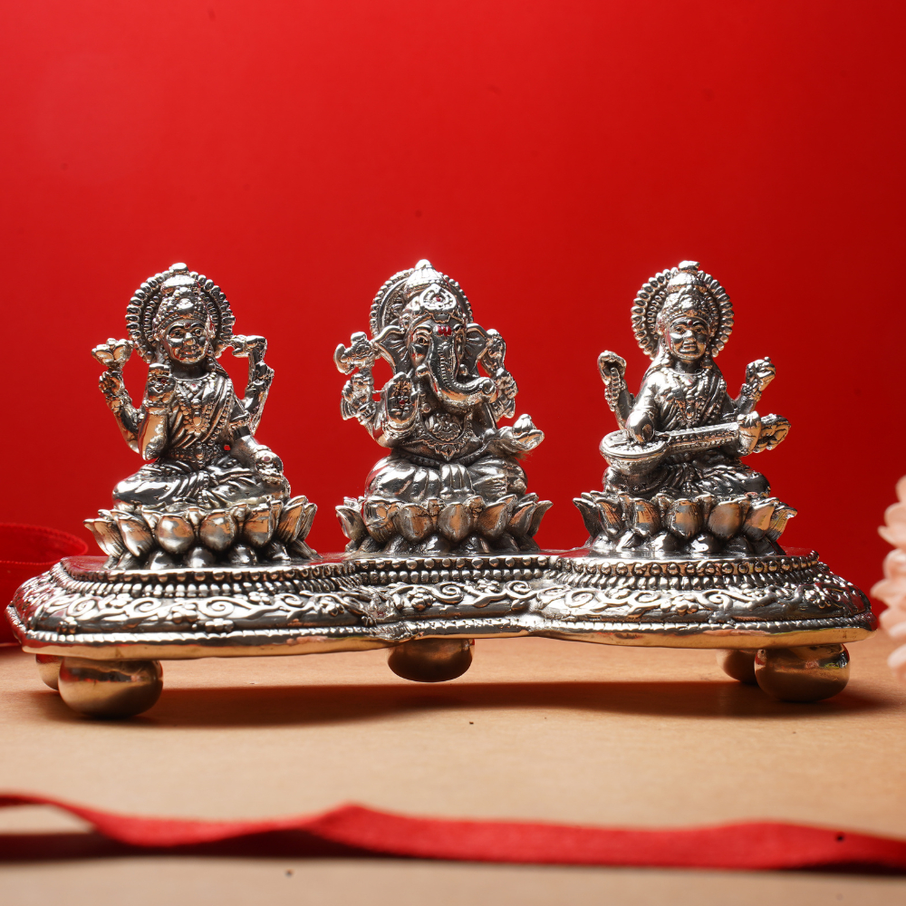 999 Silver Laxmi Ganesh Saraswati Idol SIC/22 999 Silver Laxmi Ganesh Saraswati Idol SIC/22