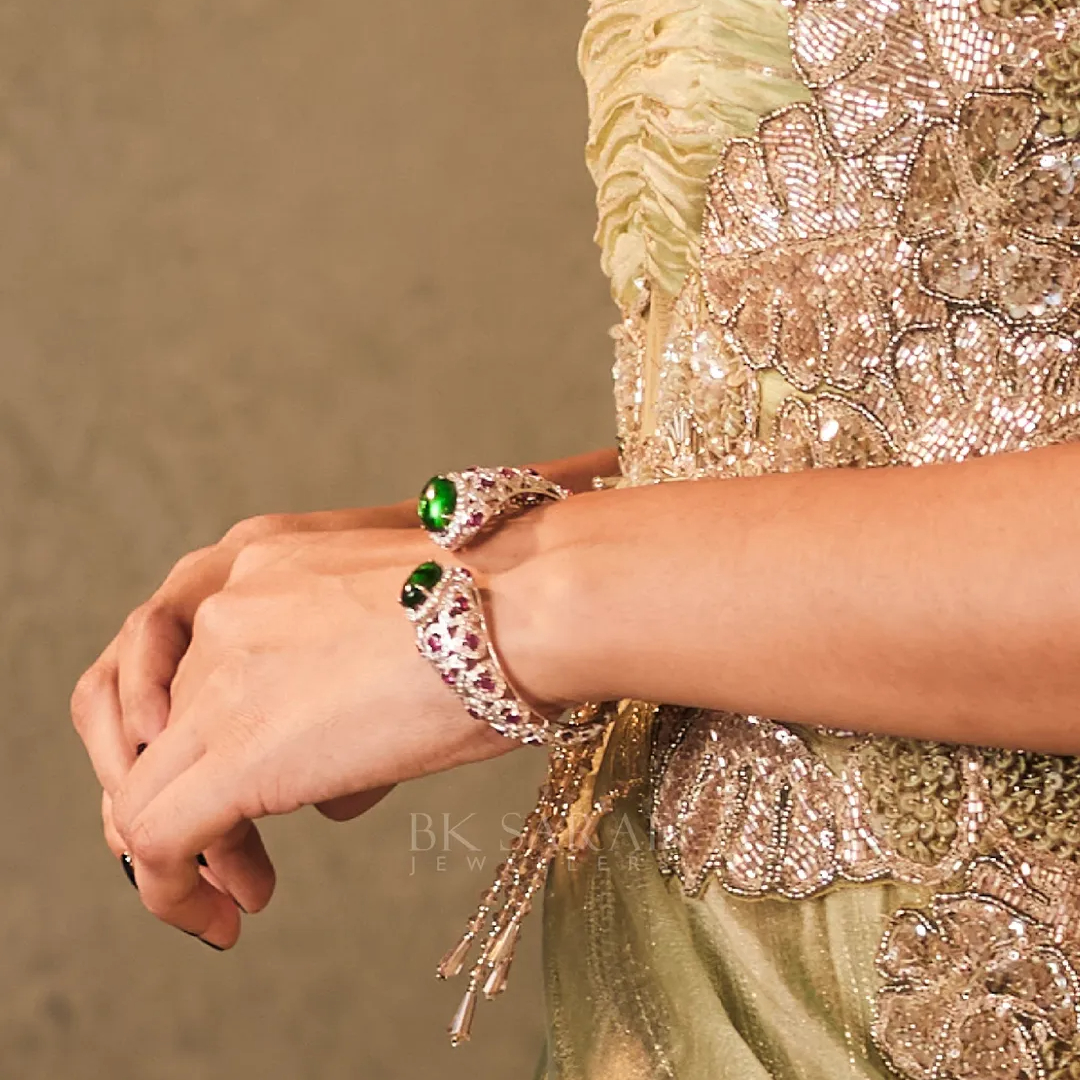 14KT Gold Emerald & Diamond Handcuff Bracelet – DBL14/170 14KT Gold Emerald & Diamond Handcuff Bracelet – DBL14/170