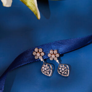 18kt Gold Diamond Earrings DER/538