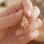18kt Gold Diamond Lightweight Ganesha Pendant DLC/427